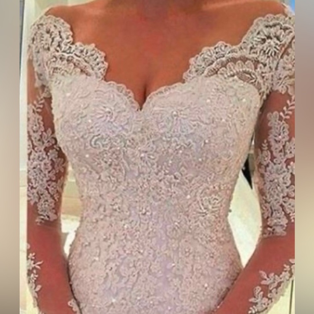 Elegant Lace Off-Shoulder Dress